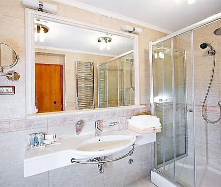 Hotel Solitudo 3*
